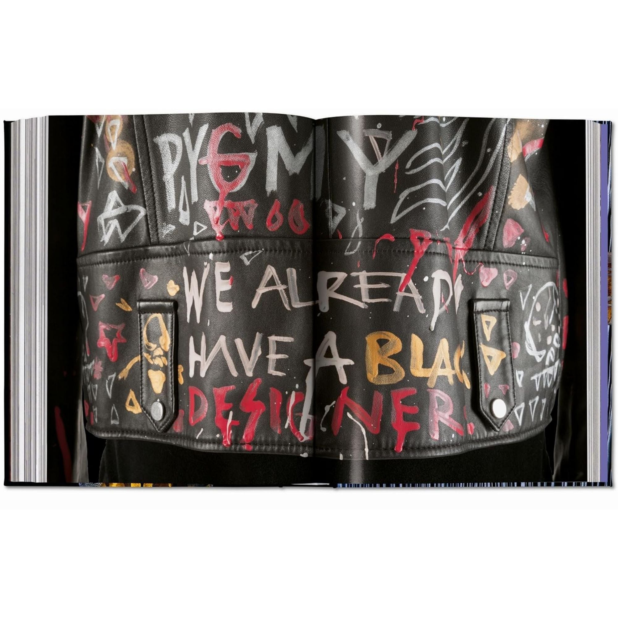 Fashion Designers A–Z: El Siglo del Diseño