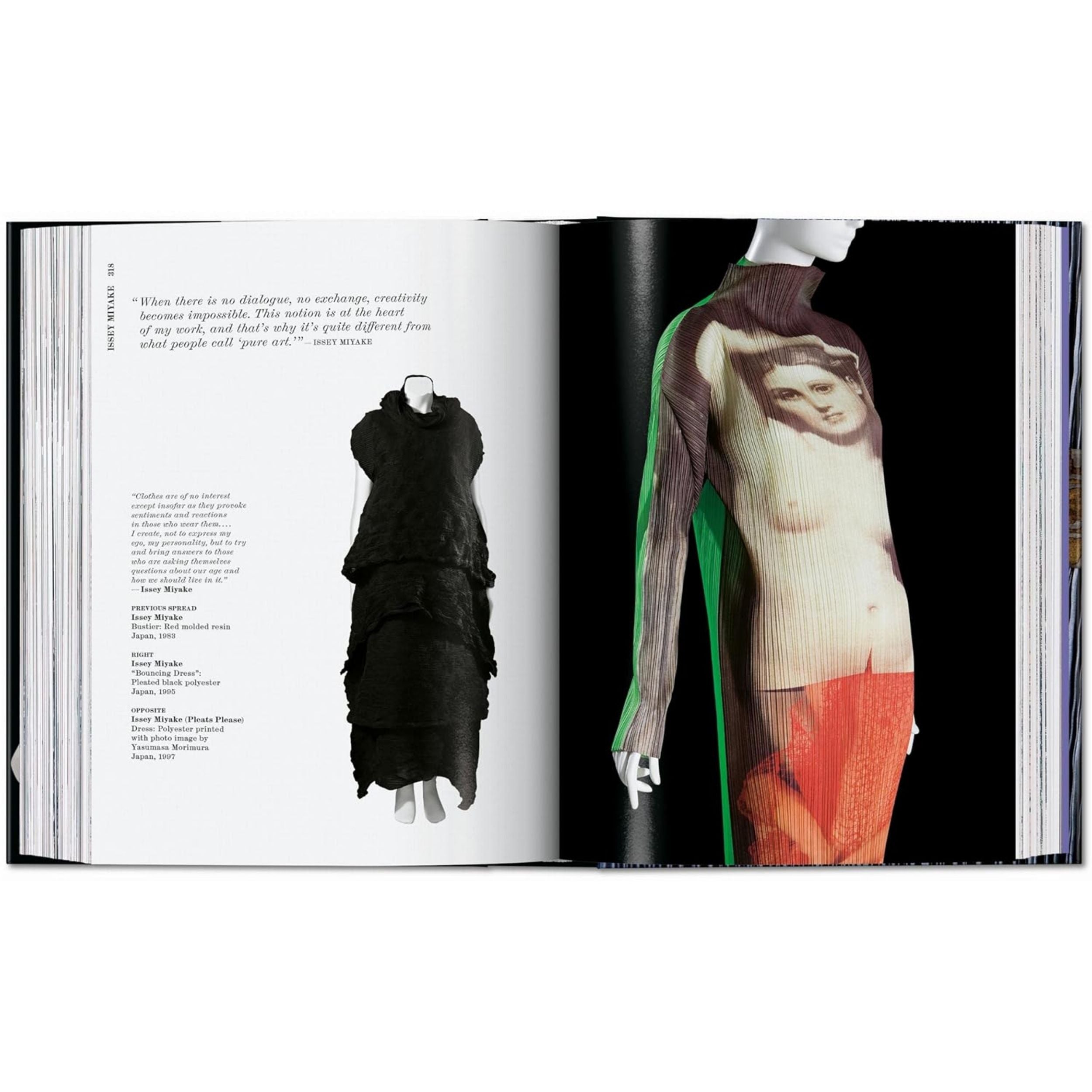 Diseñadores de moda A–Z. 45th Ed.