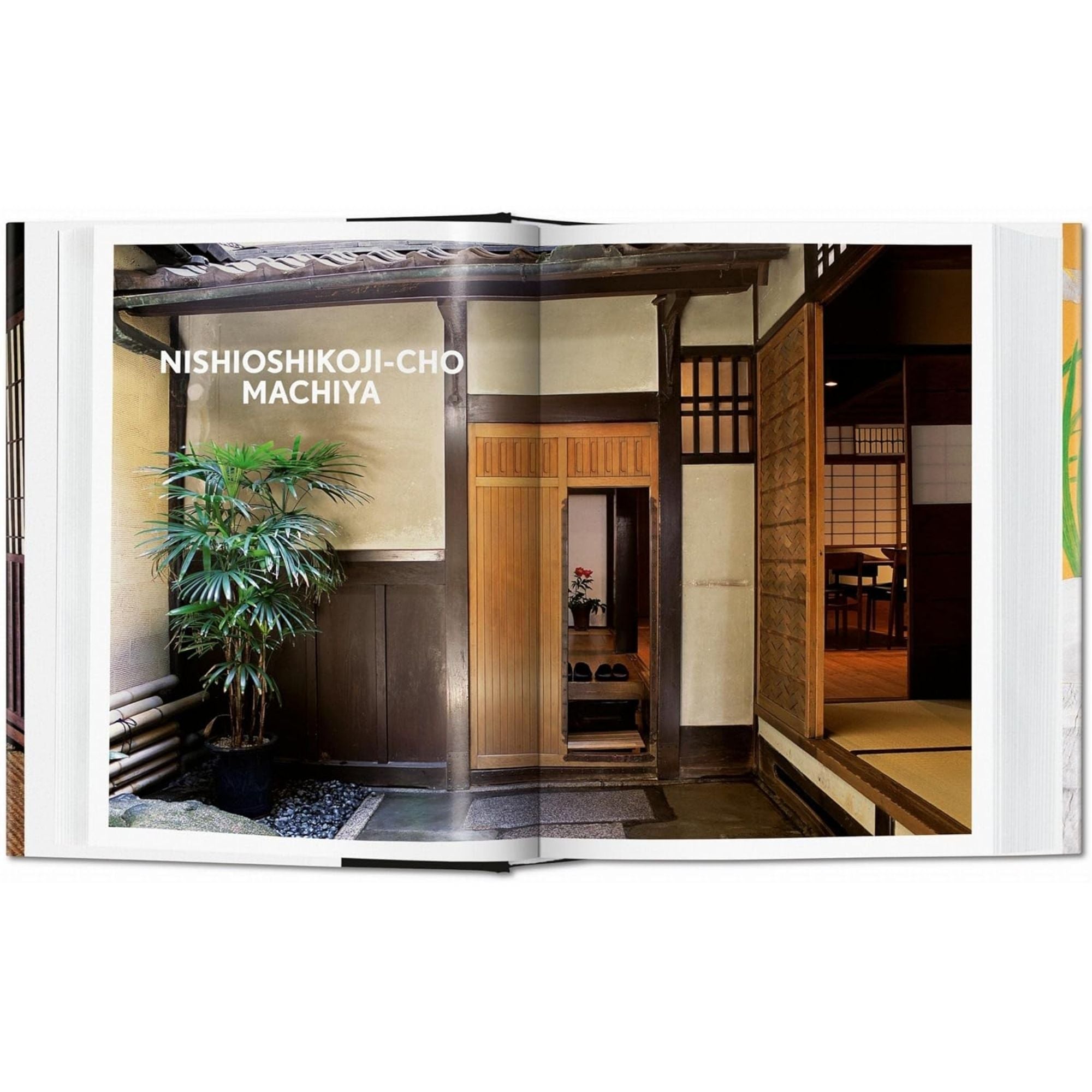 Living in Japan. 45th Ed.