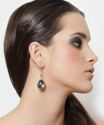 Aretes Bengal Colgantes con Cristal Ovalado y Detalle Café